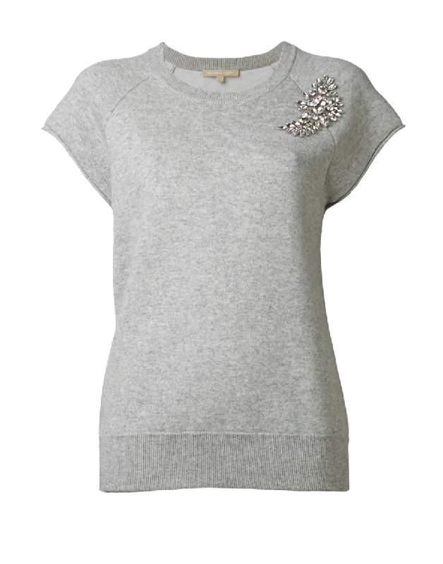 Raglan Crewneck With Brooch Scandinavian