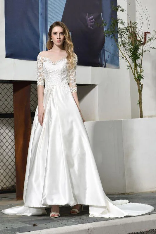 Bridelily Elegant Lace-up A-Line Applique Satin Wedding Dress Cool Women's Skate