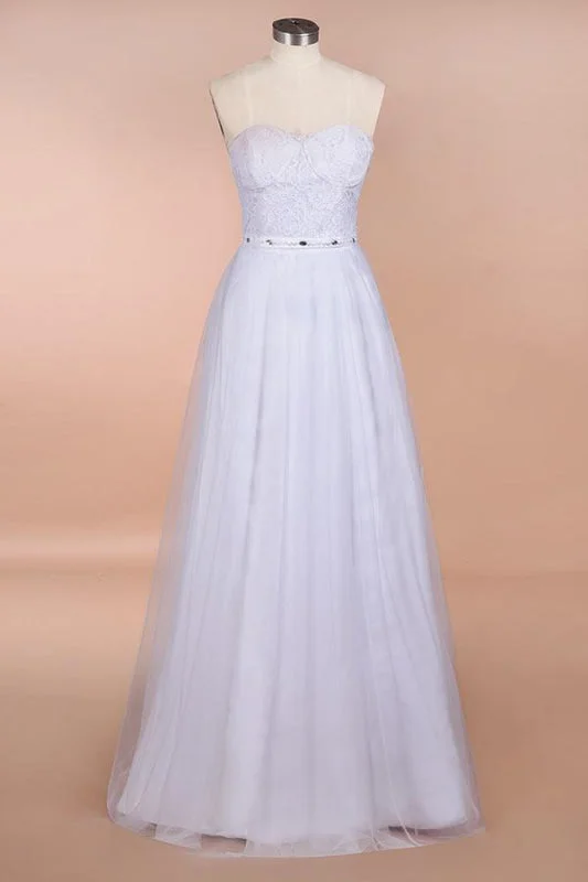 Graceful Strapless Tulle Lace A-line Wedding Dress Sleek Women's Metallic
