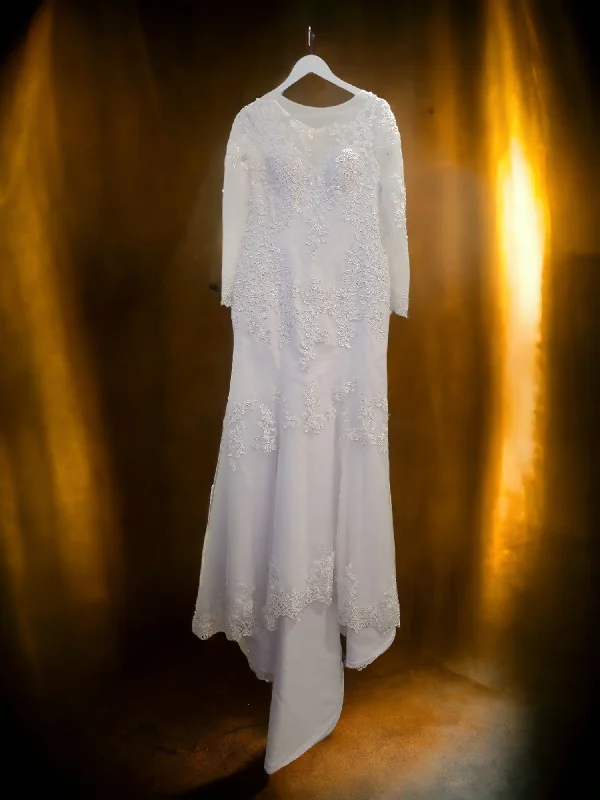 Fit and Flare Lace Gown with Sleeves Youthful Women's Anime - inspired