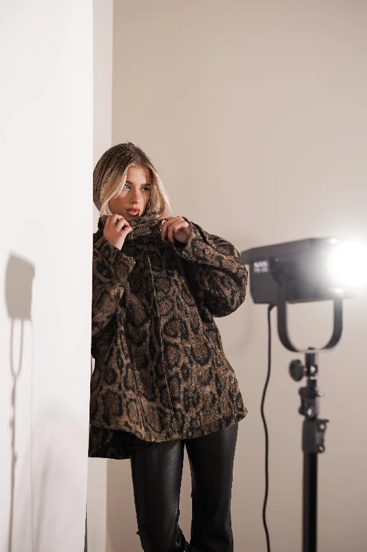 Jacket oversized met leopard print - Mila Casual Women's Loose - fitting