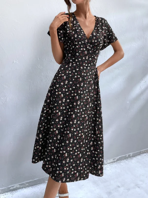 Ditsy Floral Knot Short Sleeve V Neck Flared High Waist Midi Dress Gym