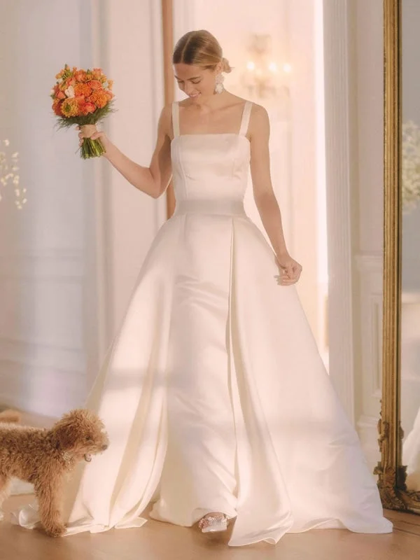 White Vintage Wedding Dresses Strapless Sleeveless Natural Waist Satin Fabric Floor-Length Bridal Gowns Bold Women's Statement