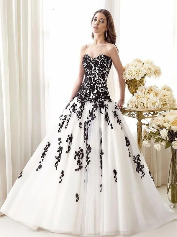 Black Wedding Dresses Tulle Princess Silhouette Sleeveless Low Rise Waist Lace Court Train Bridal Dress Traditional Women's Wool