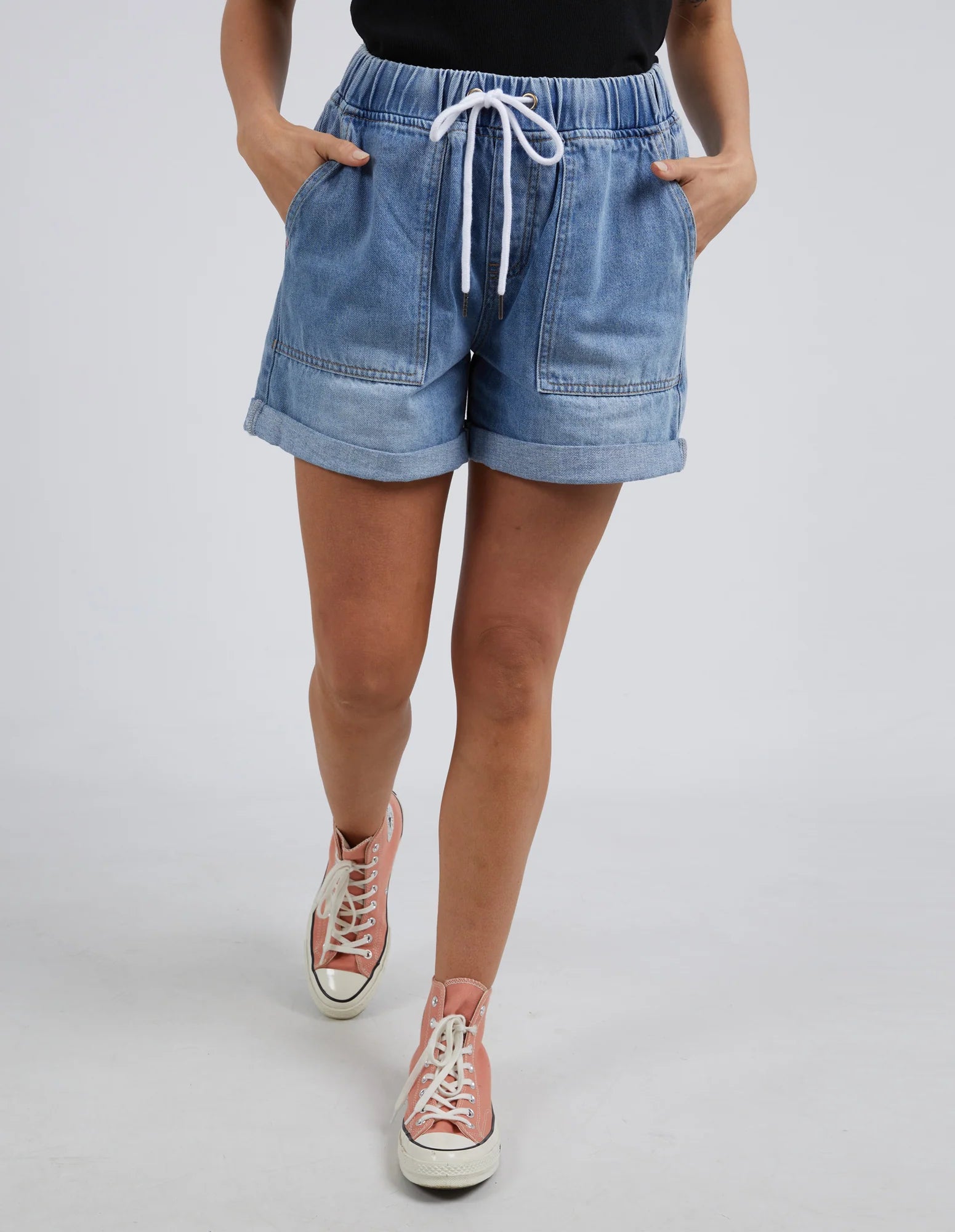 Emma Relaxed Denim Short Youthful Women's Pop