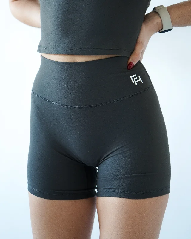 Performance Biker Shorts 6” - Iron Refined Women's Classic 