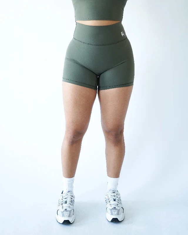 Performance Biker Shorts 6” - Olive Disco