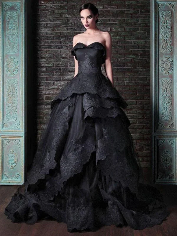 Gothic Wedding Dresses Satin Fabric Princess Silhouette Sleeveless Natural Waist Beaded Court Train Bridal Gown Rugged Women's Outdoor 